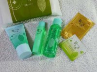 ハリのない毛穴_草花木果 透肌スキンケア・竹 / キナリ