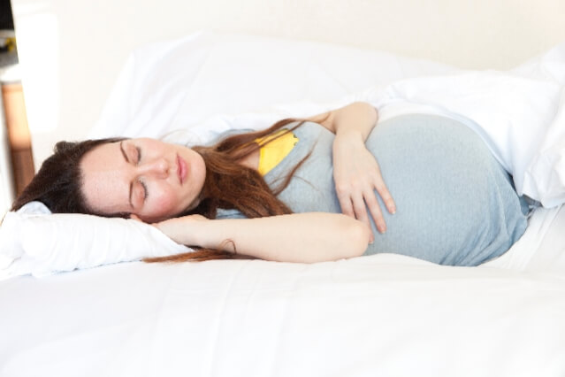 双子　出産　リスク　妊婦　多胎